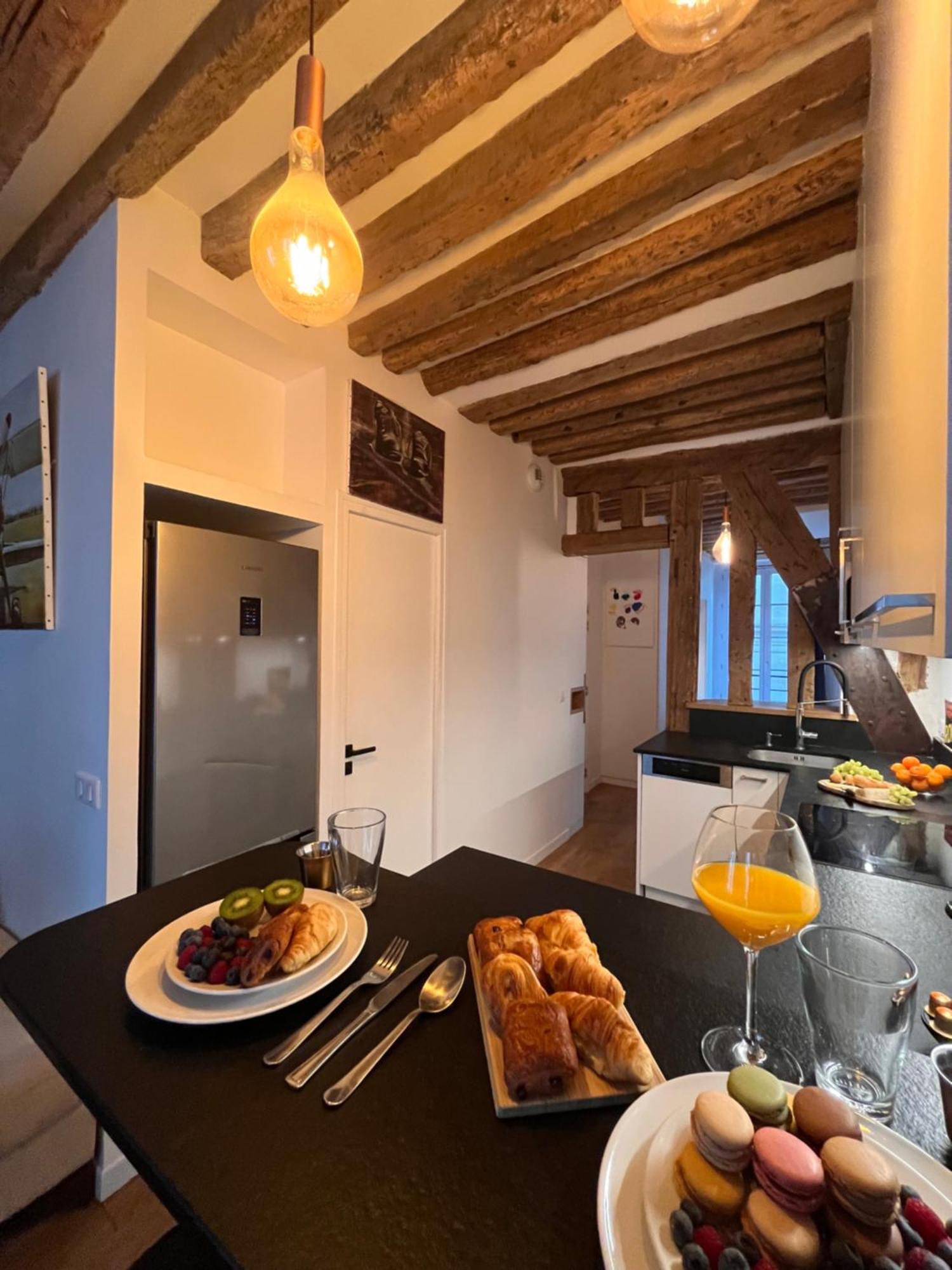 Appartement A Saint-Paul En Plein Coeur Du Marais 4 Pers 巴黎 外观 照片
